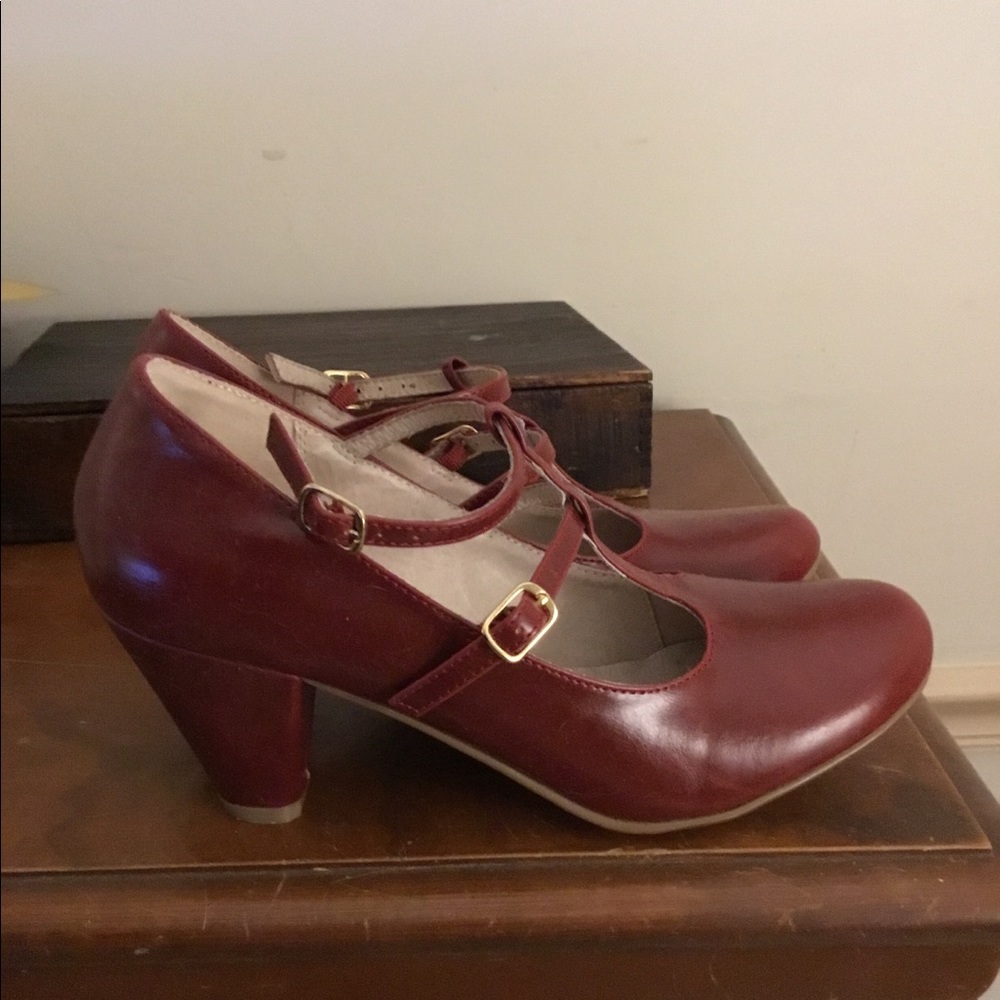 Dark red t strap rockabilly maryjane shoe